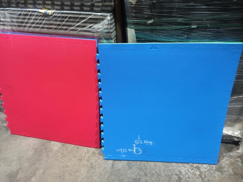 Thảm tập võ EVA 1x1m dày 30mm được dùng phổ biến cho võ cổ truyền, taekwondo
